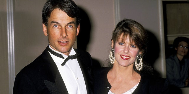 Mark Harmon and Pam Dawber.