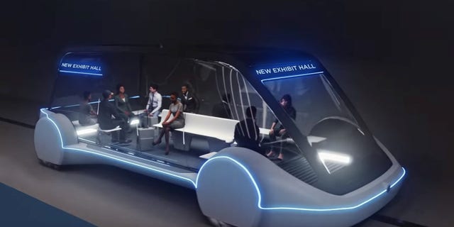 Autonomous electric vehicles (AEV) that run between exhibition halls.