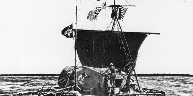 1947: Norwegian ethnologist Thor Heyerdahl (1914 - 2002) and his balsa raft 'KonTiki' crossing the Pacific Ocean on his drifting expedition from Peru to Polynesia. (Photo by Keystone/Getty Images)