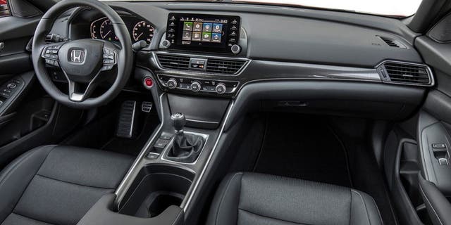 Manual transmissions are nearly extinct in midsize sedans Manual transmissions are nearly extinct in midsize sedans
