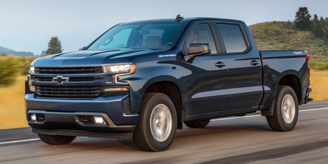 The Chevrolet Silverado RST is one of the trucks that will offer the diesel option.