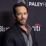 HOLLYWOOD, CA - MARCH 25: Luke Perry arrives for the 2018 PaleyFest Los Angeles - CW's 