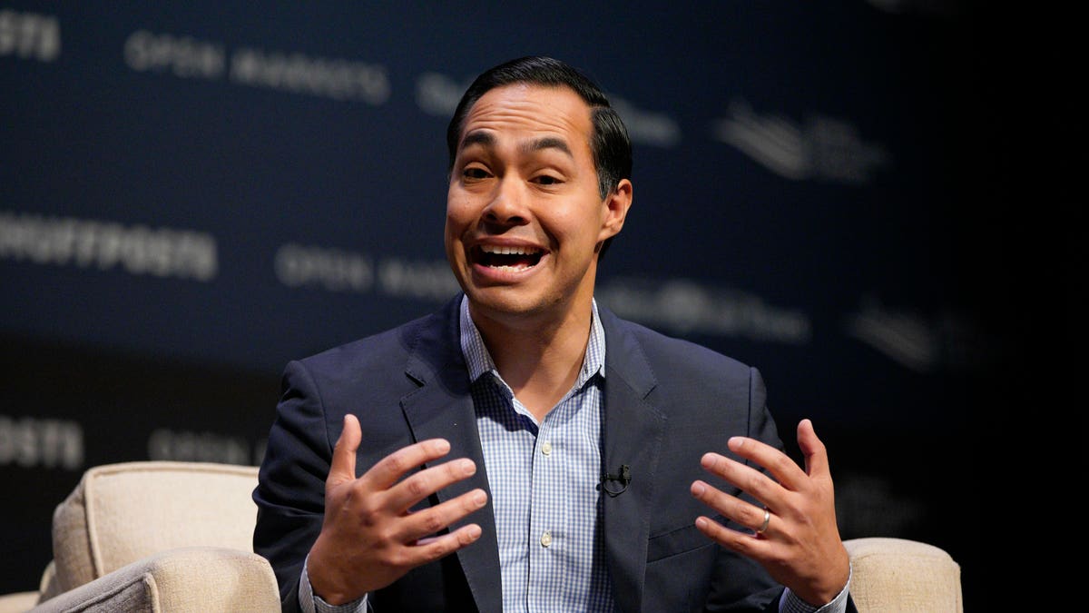 Former Housing and Urban Development Secretary and Democratic presidential candidate Julian Castro speaks at the Heartland Forum held on the campus of Buena Vista University in Storm Lake, Iowa, Saturday, March 30, 2019. (AP Photo/Nati Harnik)