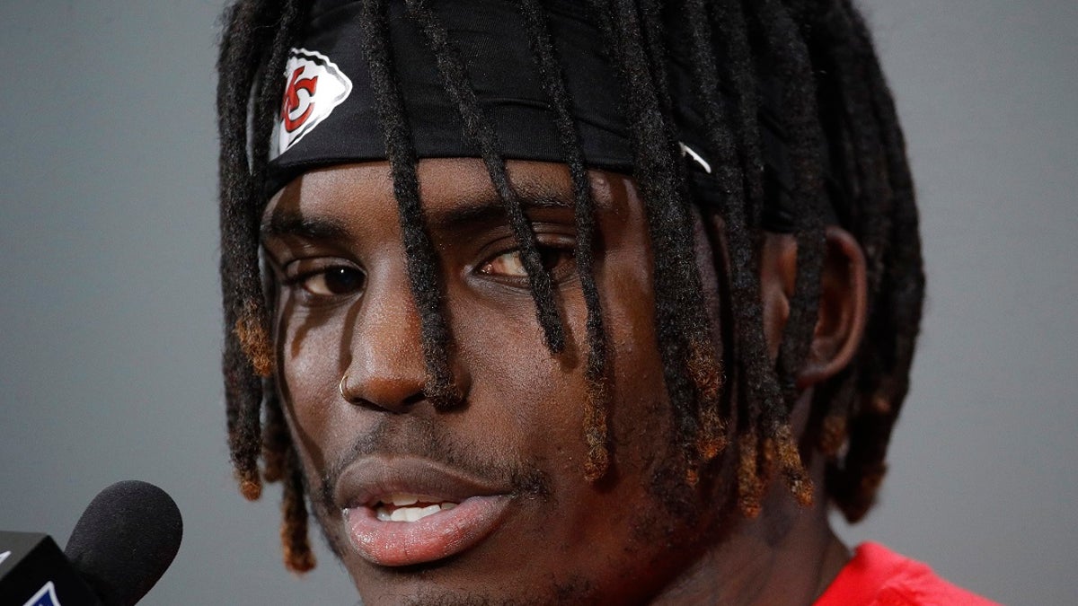 Report: Tyreek Hill's lawyer denies child abuse claims in letter to NFL -  Arrowhead Pride