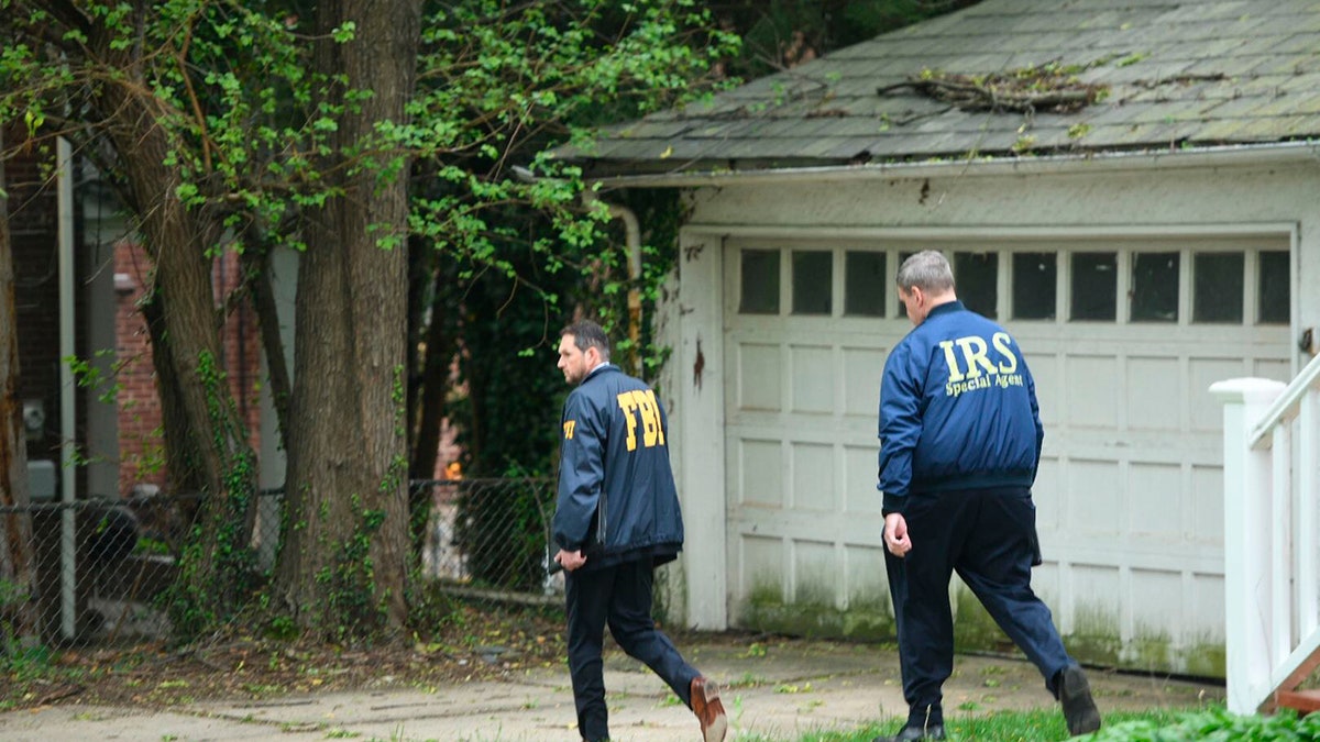 Federal Bureau of Investigation, and Internal Revenue Service agents search the home of Baltimore Mayor Catherine Pugh in Baltimore, MD., Thursday, April 25, 2019. Agents with the FBI and IRS are gathering evidence inside the two homes of Baltimore Mayor Catherine Pugh and in City Hall.