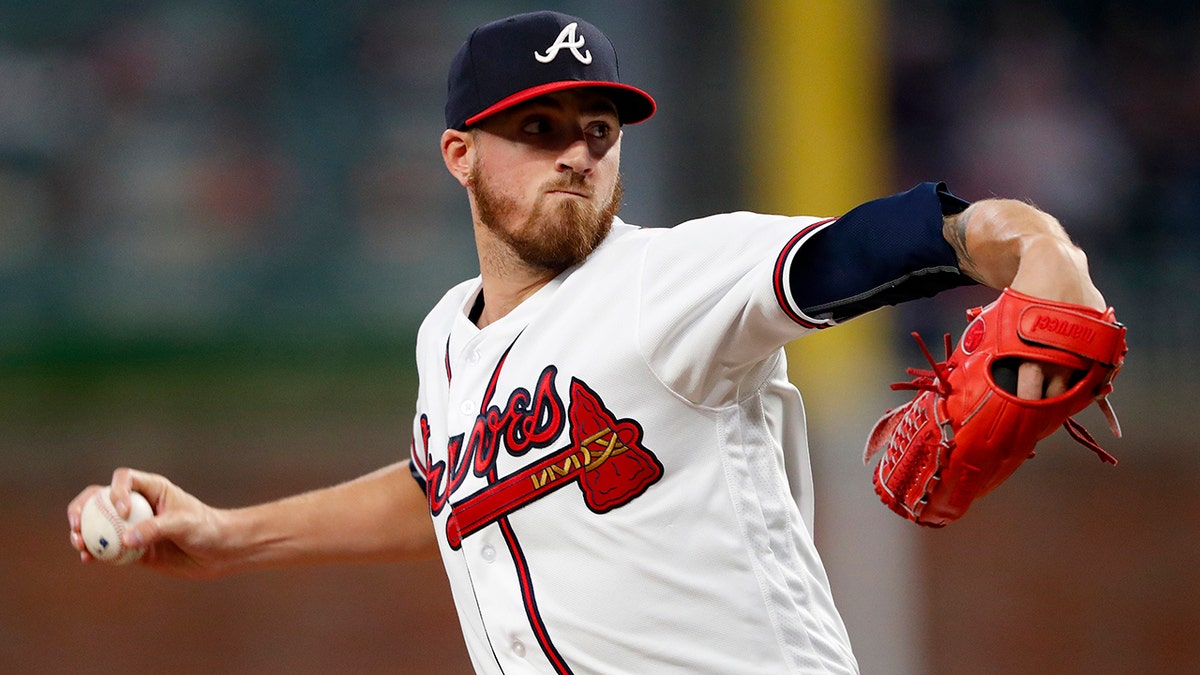Atlanta Braves starting pitcher Kevin Gausman works against the Arizona Diamondbacks during the fourth inning of a baseball game Wednesday, April 17, 2019, in Atlanta. Arizona won 3-2 in 10 innings. (AP Photo/John Bazemore)