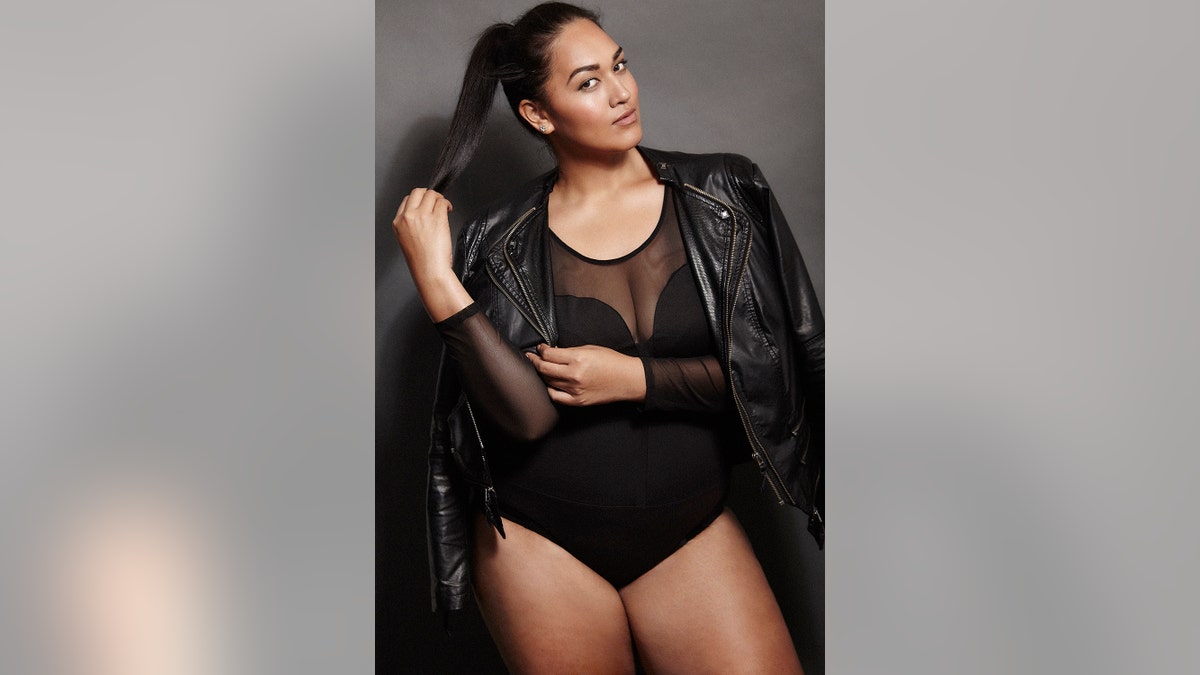 Plus-size model becomes first Polynesian woman to pose for Sports