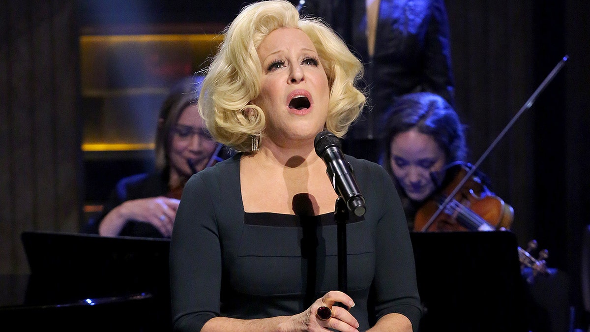 THE TONIGHT SHOW STARRING JIMMY FALLON -- Episode 0156 -- Pictured: Musical guest Bette Midler performs on November 5, 2014 -- (Photo by: Douglas Gorenstein/NBC)