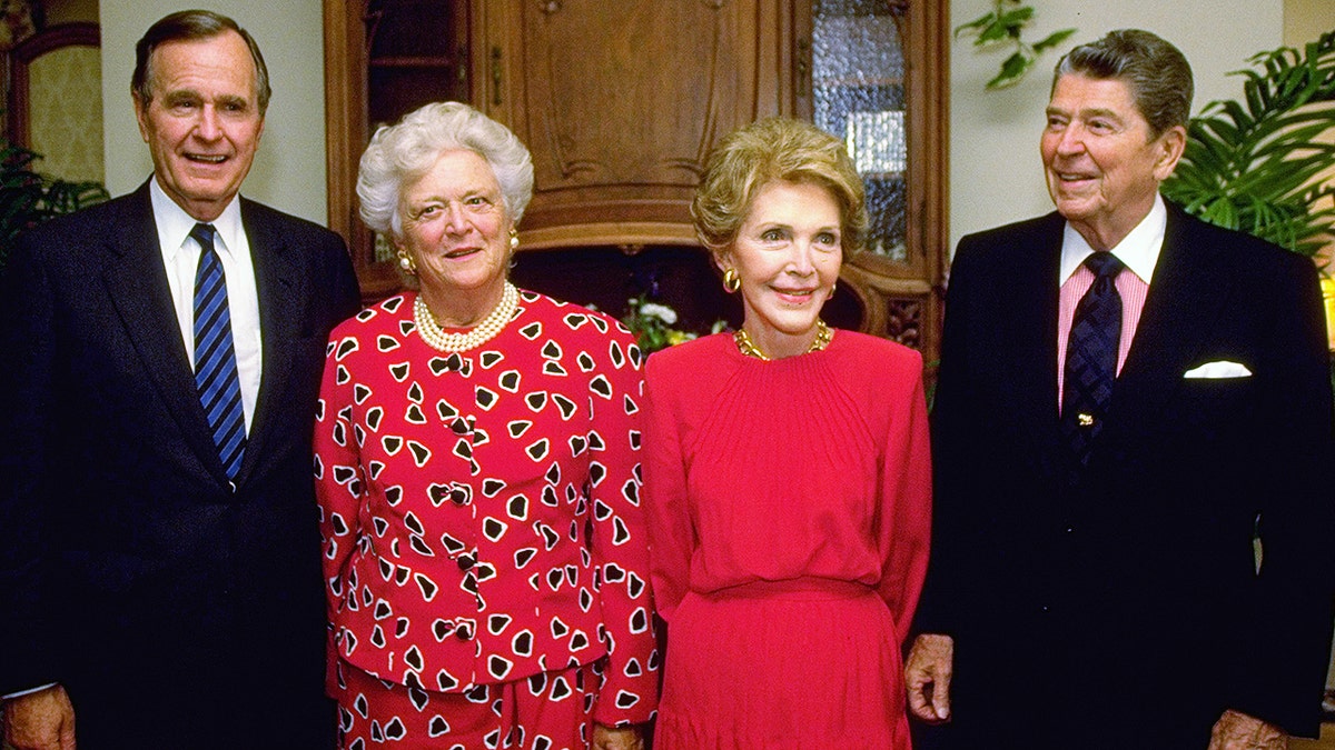 (L-R) Pres. George &amp; Barbara Bush in reunion w. former White House mates Pres. Ronald &amp; nancy Reagan during Republican Natl. Convention. (Photo by Dirck Halstead/The LIFE Images Collection/Getty Images)