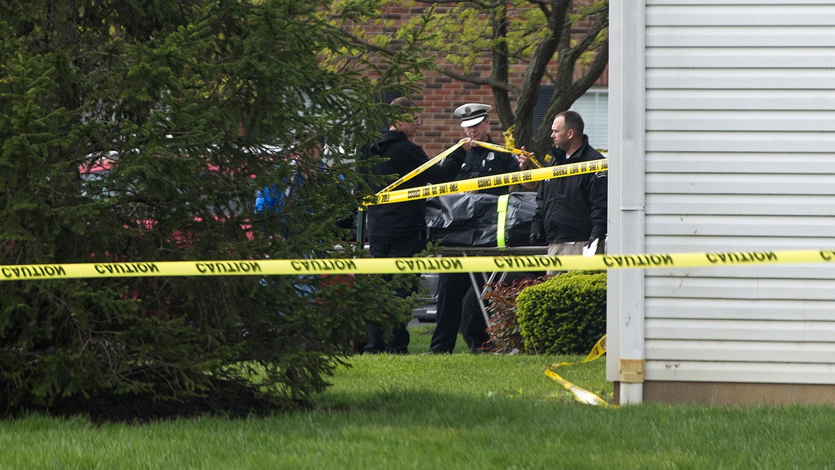 Ohio Slayings Of 3 Women, Man In Apartment Spur Hunt For Clues, Motive ...