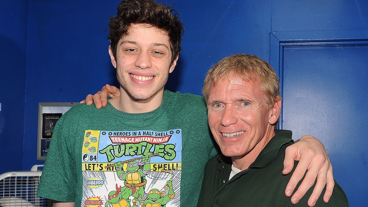 NEW BRUNSWICK, NJ - MAY 30:  Pete Davidson and Vinnie Brand backstage at The Stress Factory Comedy Club on May 30, 2015 in New Brunswick, New Jersey.  (Photo by Bobby Bank/WireImage)