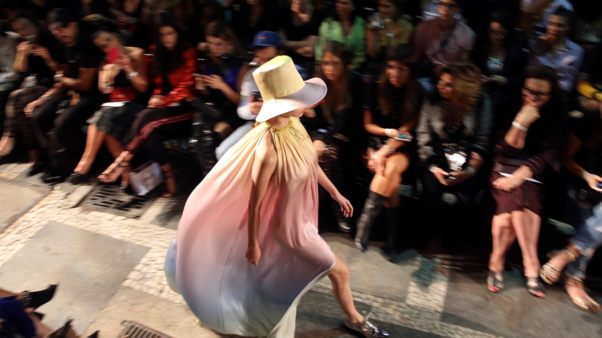 A model wears a creation from Reinaldo Lourenco collection during Sao Paulo Fashion Week in Sao Paulo, Brazil, April 22, 2019. 
