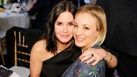 'Big Bang Theory' star gets encouragement from former 'Friends' star Courteney Cox: 'I remember that feeling'