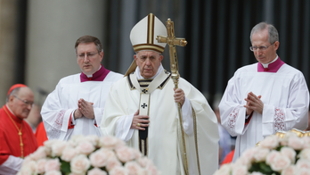 Pope celebrates Easter Sunday amid bloodshed in Sri Lanka