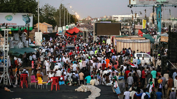 Sudan protesters to name civilian council, pressure military