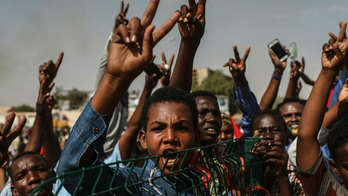 Sudanese protesters meet with army to negotiate transition