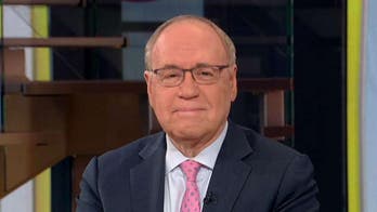 Dr. Marc Siegel: 'Medicare-for-all' proposal is 'closer to Medicaid'