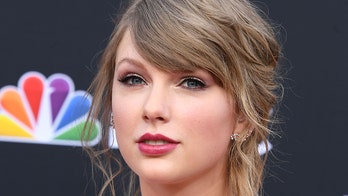 Taylor Swift adopts kitten from 'Me!' music video set