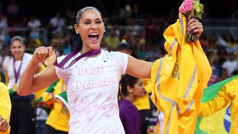 Olympic gold medal-winning volleyball star collapses during interview