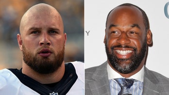 Philadelphia Eagles players fire back at former QB Donovan McNabb over Carson Wentz criticism