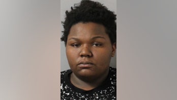 Tennessee woman with murder warrant arrested at Waffle House naked and armed, police say