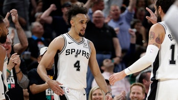 White has career-high 36 points, Spurs beat Nuggets 118-108