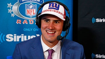 New York Giants rookie Daniel Jones welcomed to Yankee Stadium with resounding boos