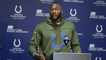 Colts' Darius Leonard on not getting COVID-19 vaccine: 'I want to get more educated about it'