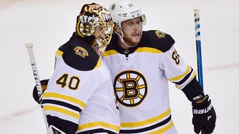 Pastrnak scores twice, Bruins beat Maple Leafs to tie series