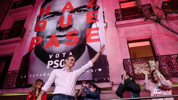 Socialists win Spain election; far-right party to make debut in parliament