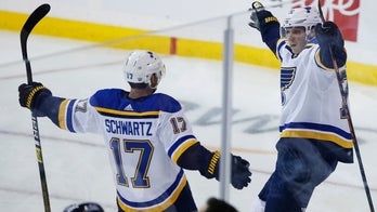 Sundqvist scores twice, Blues edge Jets 4-3 to take 2-0 lead