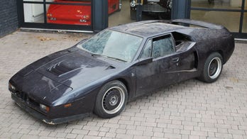 Legendary long-lost BMW M1 speed record supercar unearthed from London garage