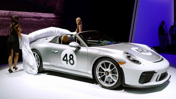 2019 Porsche 911 Speedster strips down to its birthday suit