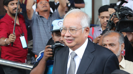 Former Malaysian leader's corruption trial enters second day