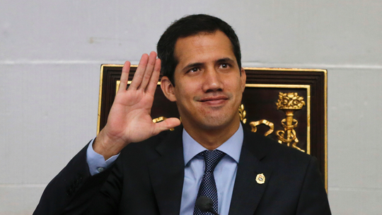 Venezuela lawmakers strip opposition leader of his immunity