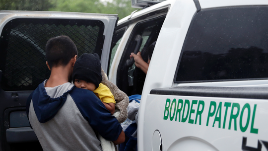 Radio ads offer to 'help out' migrants trying to enter US, Border Patrol official says