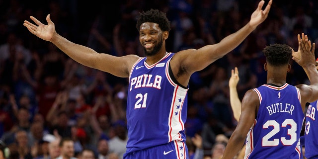 Philadelphia 76ers' Joel Embiid donated $500,000 to medical relief. (AP Photo/Chris Szagola)