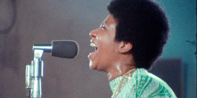This image released by Neon shows Aretha Franklin in a scene from the film, "Amazing Grace."