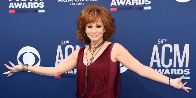 Reba McEntire is set to host the 2020 Country Music Awards with Darius Rucker on Nov. 11. 