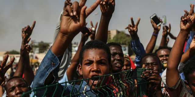 Sudanese protesters meet with army to negotiate transition | Fox News