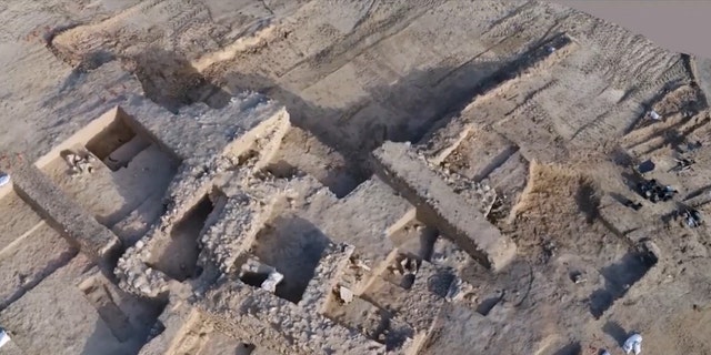 2000 Year Old Desert Settlement Discovered In Israel Revealing