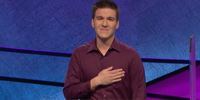 James Holzhauer competing on & # 39; Jeopardy! & # 39; April 9, 2019.