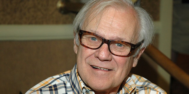 Ken Kercheval had a long career in stage and screen.