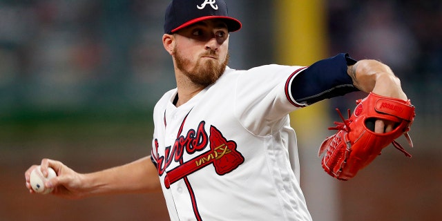 Atlanta Braves starting pitcher Kevin Gausman works against the Arizona Diamondbacks during the fourth inning of a baseball game Wednesday, April 17, 2019, in Atlanta. Arizona won 3-2 in 10 innings. (AP Photo/John Bazemore)