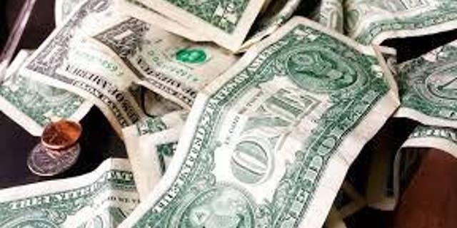 Money spent on christmas decorations