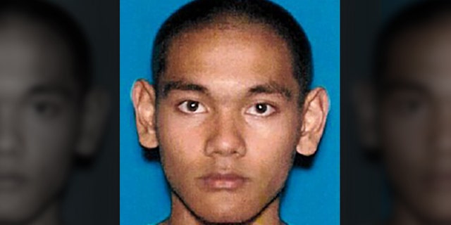 Mark Steven Domingo, 28, 육군 참전 용사, 형을 받았다 25 years in prison for plotting to attack a 2019 Southern California rally.