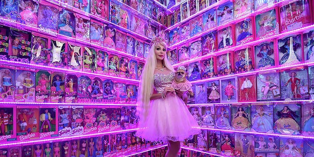 biggest barbie house in the world