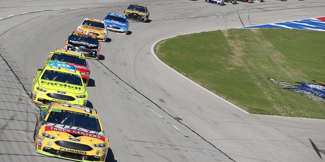 Bowyer was at a disadvantage leading the pack at the end of the first qualifying round.
