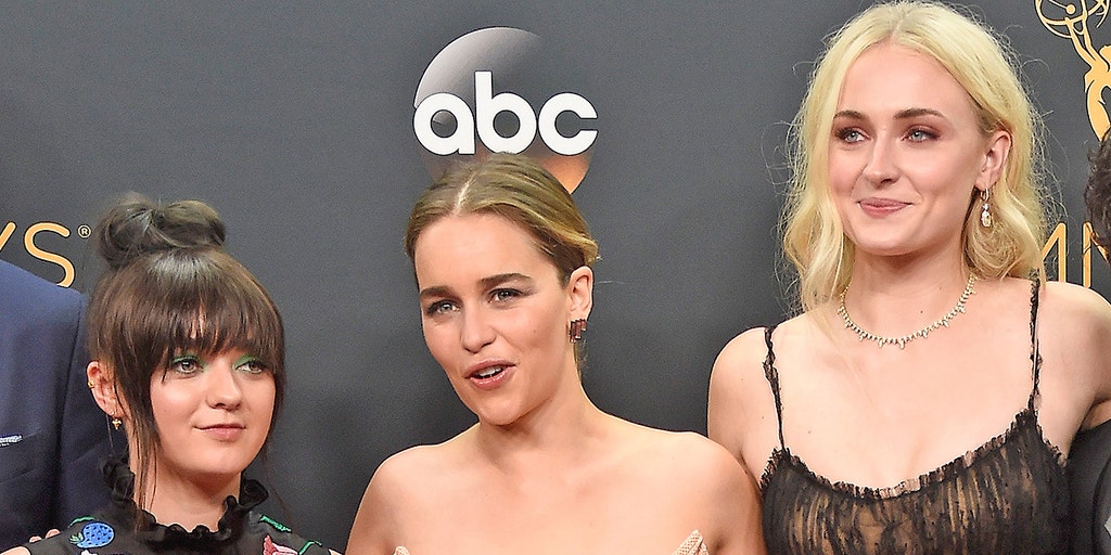 Game of Thrones Stars Emilia Clarke, Sophie Turner Shouldn't Have to Defend  the Writers' Bad Finale