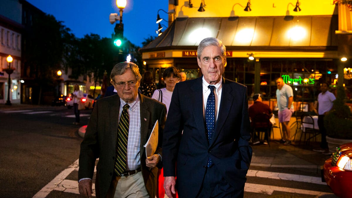 Special counsel Robert Mueller departs after having dinner at Martin's Tavern in Georgetown.